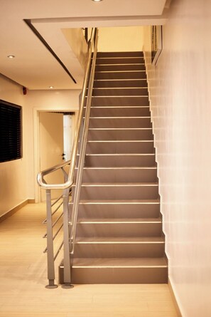 ラグジュアリー アパートメント | 内装