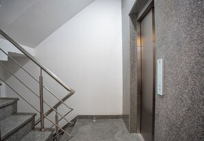 Interior - Fortune Home Service Apartment 3Bhk J150 (New Delhi)