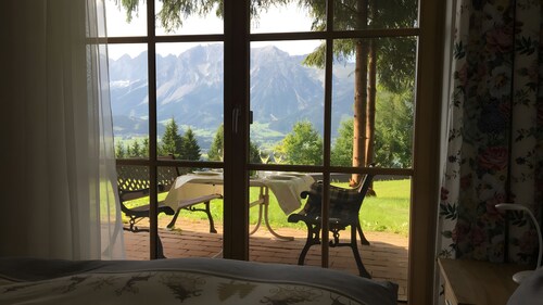 Apartment „Schladming Planai Mitte“ mit Bergblick, privater Terrasse und WLAN
