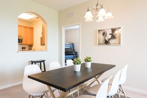 Dining - Central Elegance-Spacious, Beautifully Decor Condo (Orlando)