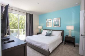 3 bedrooms, desk, iron/ironing board, bed sheets - Charming Cozy Haven in Four Corners (Four Corners)