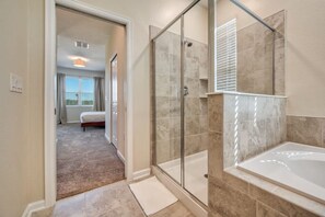 Hair dryer - Chic 3BR Modern Condo, Spacious & Mickey-Themed (Four Corners)