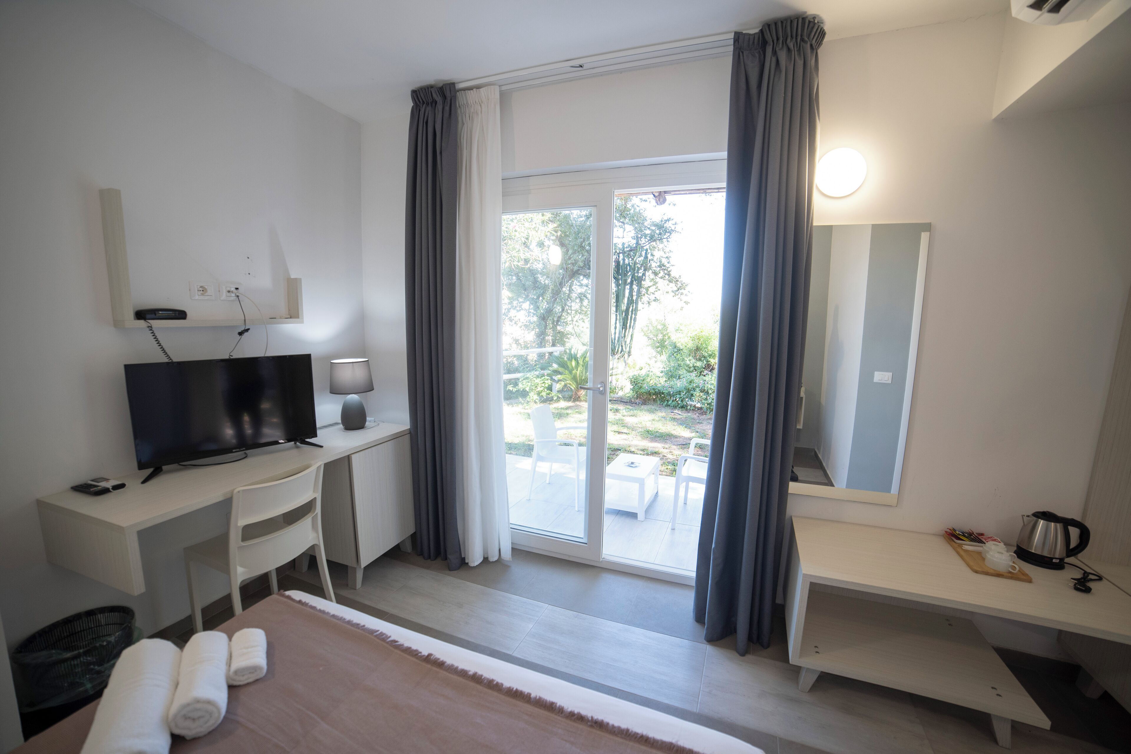 Habitación doble, vista a la alberca