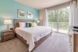 3 bedrooms, desk, iron/ironing board, bed sheets - Cozy Villa, Private Pool, Prime Spot (Four Corners)
