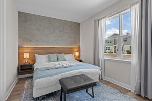 5 bedrooms, desk, iron/ironing board, bed sheets - Roomy Villa with Themed Bedrooms, Private Pool (Four Corners)