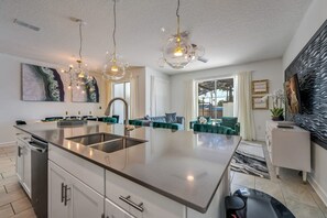 Interior - Relax in Style at this Spacious 4-Bedroom Villa! (Kissimmee)