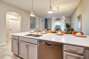 Interior - Spacious Condo-Modern Decor, Star Wars Bedroom (Four Corners)