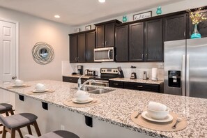 Fridge, microwave, stovetop, dishwasher - Ultimate Resort Retreat, Stunning 6-Bedroom Haven (Four Corners)