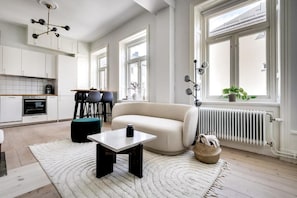 Living area - Södermalm 2BR Apartment Near Old Town (Stockholm)