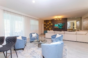 TV, offices - Ultimate Themed Luxury - Game Room, Theater, Pool (Kissimmee)