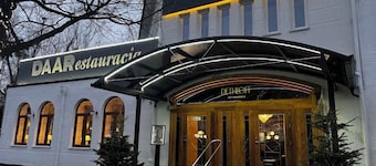 DETHLOFF ART RESIDENCE