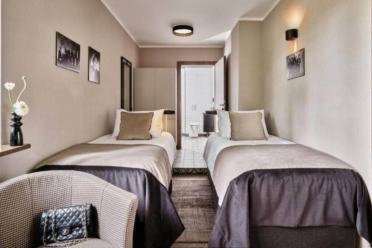 Habitación Deluxe | Minibar, caja fuerte, escritorio y wifi gratis