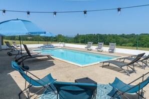 Pool - Holiday Home “Gîte Ithurrondoa” with Private Pool, Terrace & Wi-Fi (Masparraute)