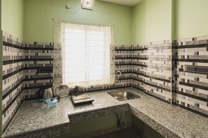 Phòng 4 Deluxe, quang cảnh thành phố | Bếp riêng