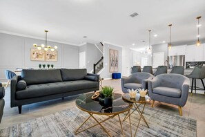Interior - Luxury Incredible Themed Home, best vacation (Kissimmee)