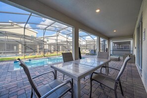 Outdoor dining - Family Paradise, Space, Themed, Perfect Location (Kissimmee)
