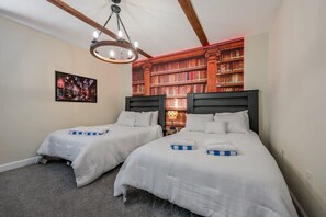 9 habitaciones, escritorio y tabla de planchar con plancha 