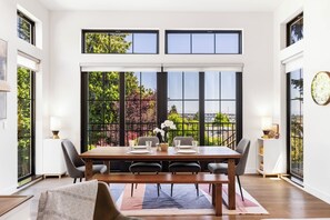 تناول الطعام