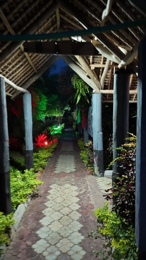 Exterior - APAO VILLAGE & RESORT LODGE (Dar es Salaam)