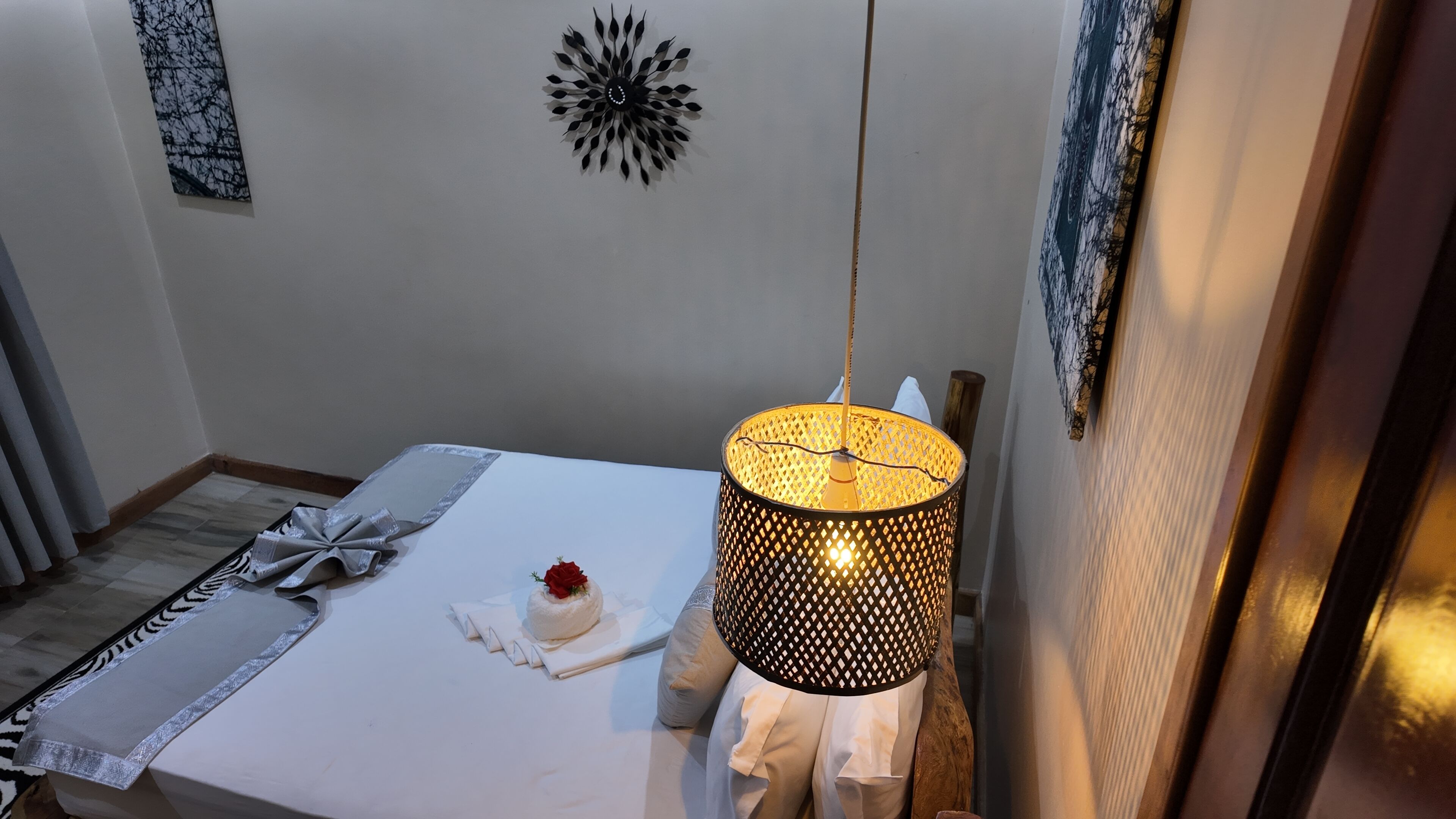 Lägenhet Deluxe - utsikt mot trädgården