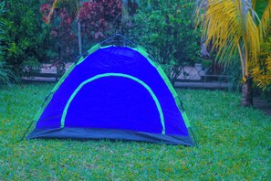Deluxe Tent, Garden View - APAO VILLAGE & RESORT LODGE (Dar es Salaam)