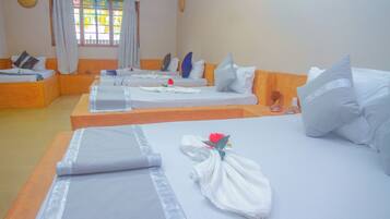 Chambre Quadruple Standard, vue jardin