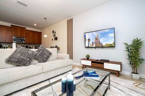 TV, offices - Great Home, Mickey & Harry Potter Beds, Top Spot (Kissimmee)