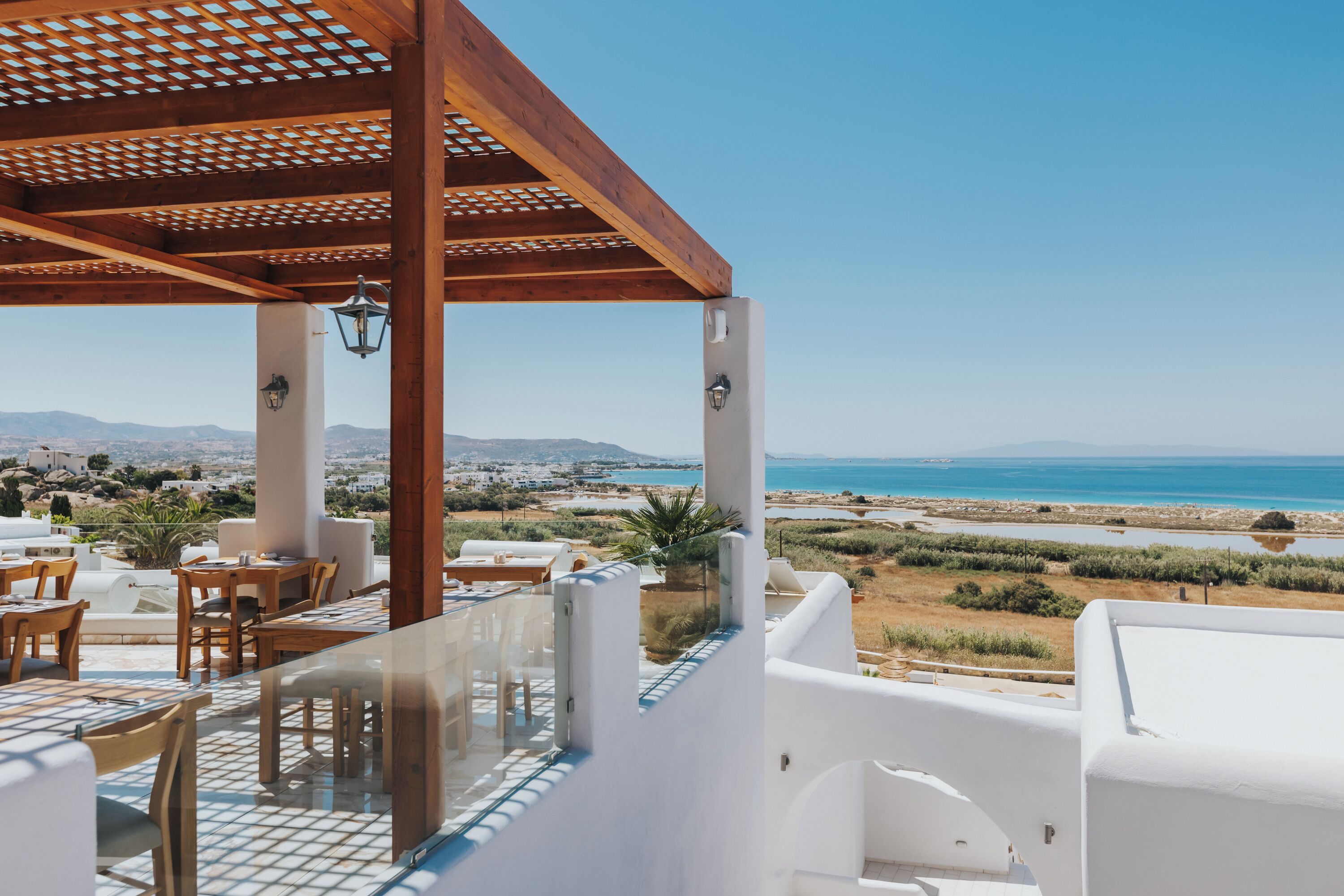 تناول الطعام بالخارج