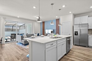 Interior - Cozy 5BR Home with Pool & Fun Themed Rooms (Four Corners)