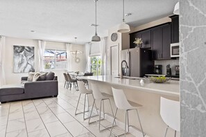 Interior - Disney Familly Lovers up to 11 Guests (Kissimmee)