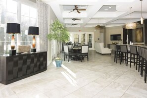 Dining - Themed Mickey Bedroom 4BR at Solterra (Four Corners)