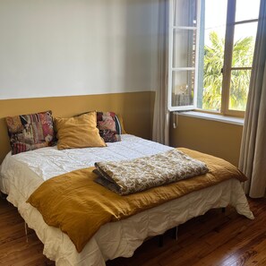 5 Schlafzimmer, Bügeleisen/Bügelbrett, WLAN