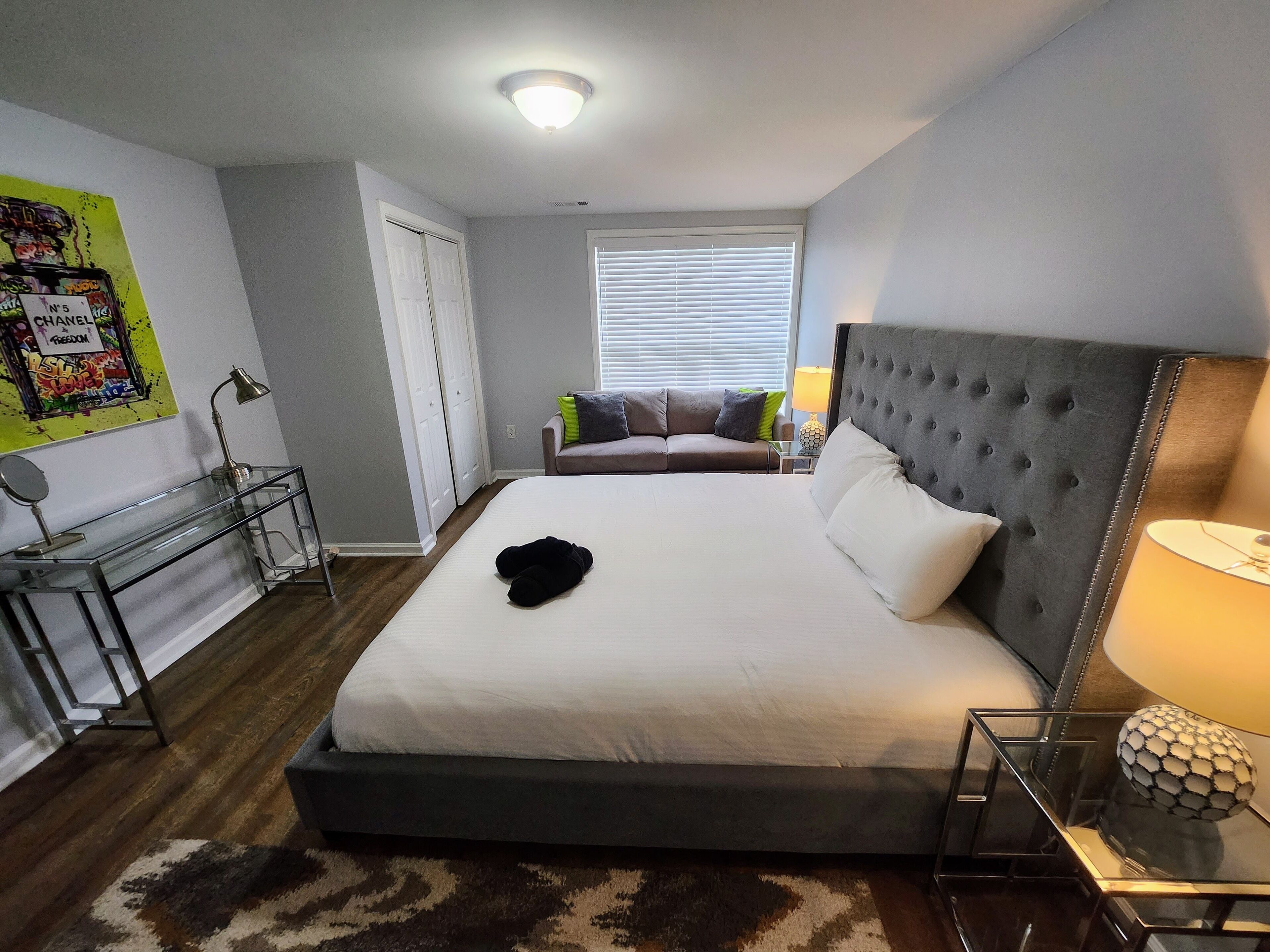 2 chambres, fer et planche à repasser, accès à Internet, literie fournie