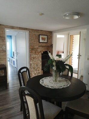 Dining - 3-room 95sqm holiday apartment Casa Antico 2 (Steinheim an der Murr)