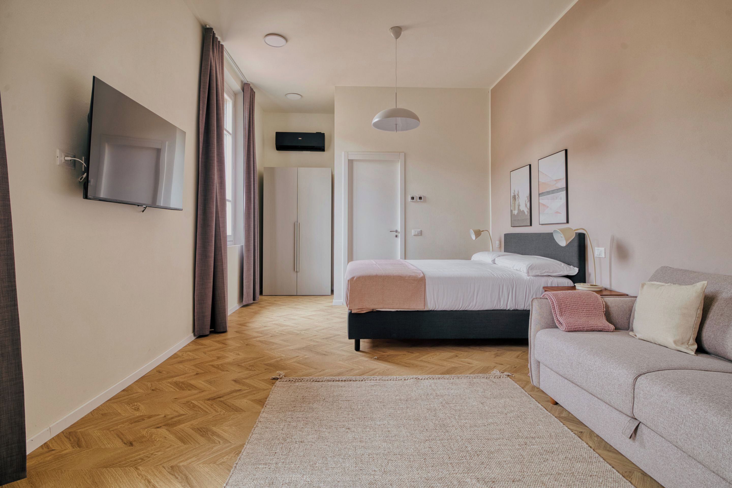 Monolocale con divano letto