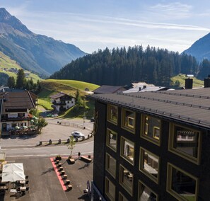 Front of property - Berghotel Kleiner Biber (Warth)