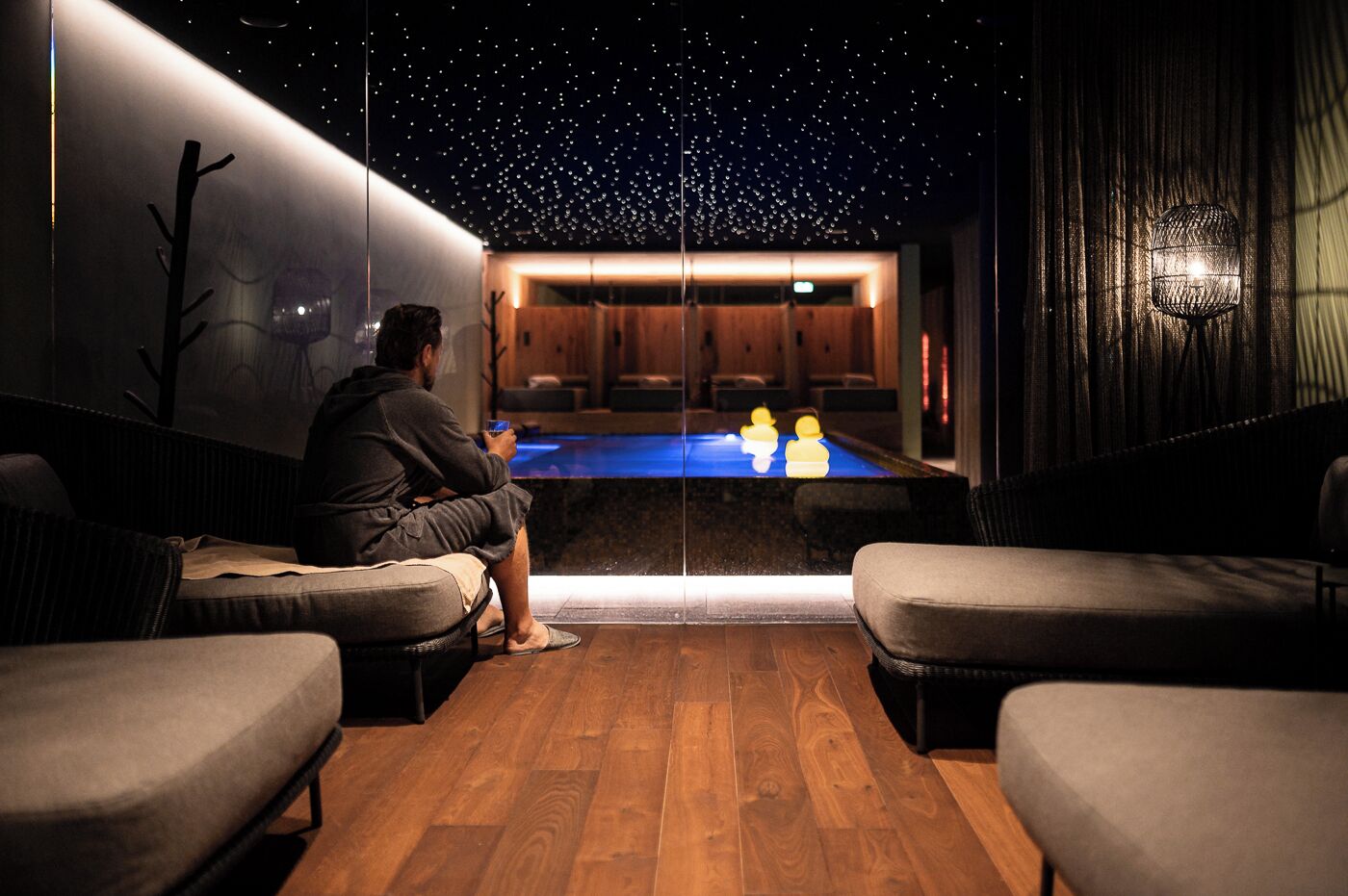Sauna, bain à remous, hammam, massages