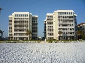 Exterior - Beach   Pool Open  Beachfront Penthouse  Chairs  Wifi (Siesta Key)
