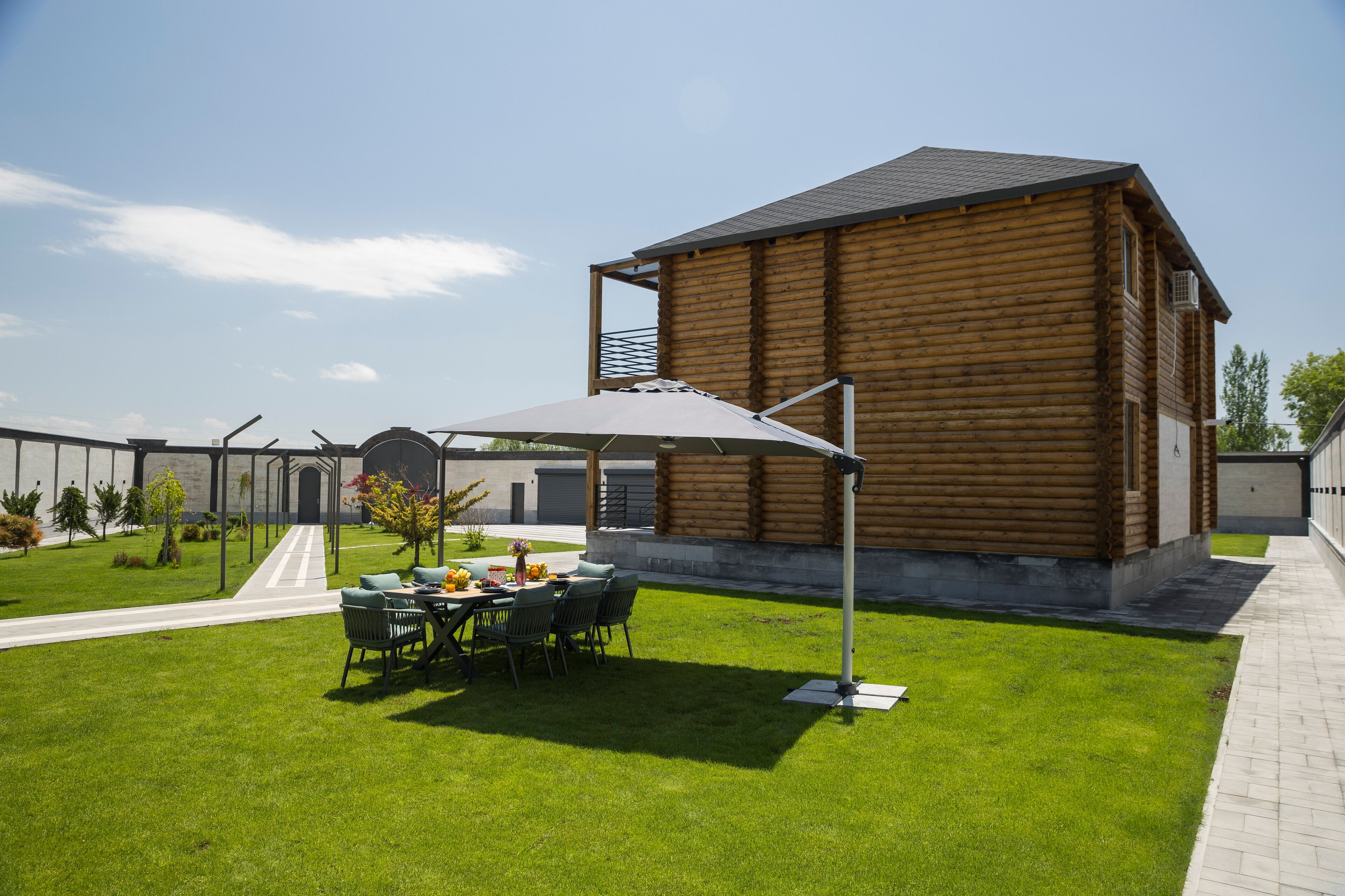 تناول الطعام بالخارج