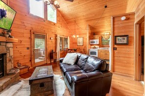 TV, fireplace, offices - Nice View Fireplace  Hot Tub  Porch Bed  Private (Sevierville)