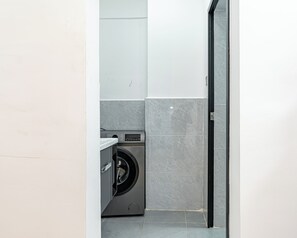 Interior - Marina Bay 1 bed pool & gym Westlands (Westlands Nairobi)