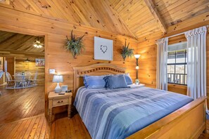 Desk, iron/ironing board, travel cot, free WiFi - Beautiful View  Log cabin Fireplace Hot Tub Arcade Pool Fishing (Sevierville)