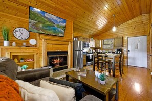 Interior - Great View  Location  Studio Log Cabin  Hot Tub (Gatlinburg)