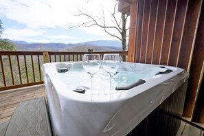 Outdoor spa tub - Great View  Location  Studio Log Cabin  Hot Tub (Gatlinburg)