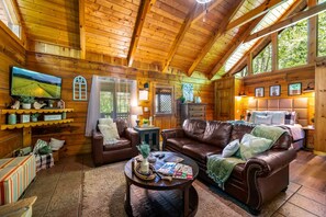 TV, fireplace, offices - Location  Private Log Cabin  Hot Tub  Fireplace (Pigeon Forge)
