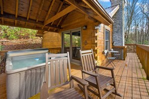 Terrace/patio - Hot Tub  Location  Cozy Studio Log Cabin Fireplace (Gatlinburg)