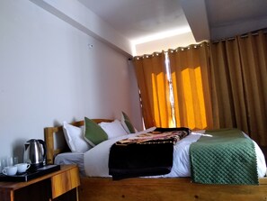 Phòng đôi phong cách cổ điển, quang cảnh núi