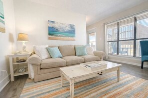 TV - Sea Horse 611- 2 min walk 2 beach (Gulf Shores)