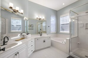 Hair dryer, towels - Le Reve Charmant  Beach Access   Pool in Gulf Shores (Gulf Shores)