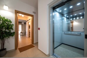 1 bedroom, Internet - Home Easy Kalamata - Modern Space Priv Parking (Kalamata)